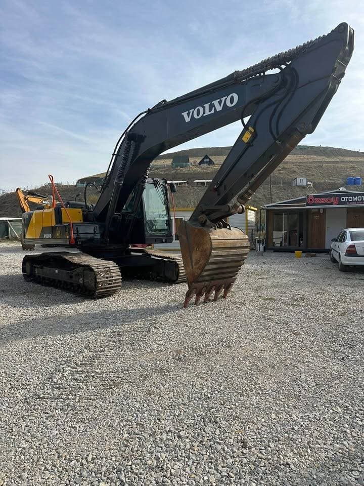 Volvo EC240 DL